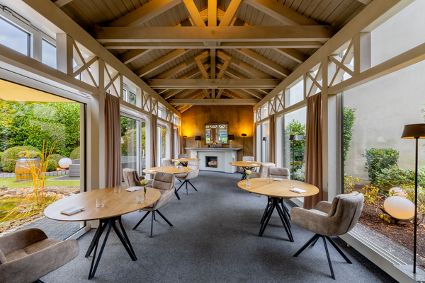 Blick in den Wintergarten vom Restaurant Tante Anna